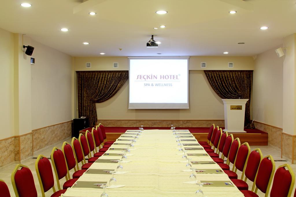Seckin Hotel 3*
